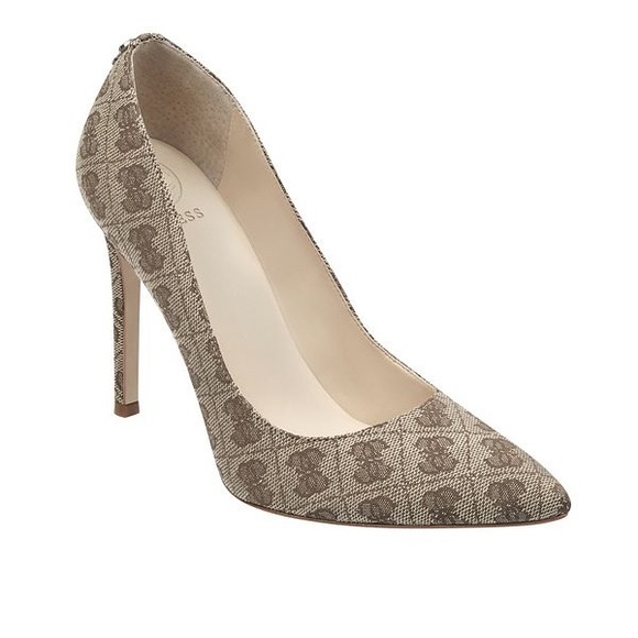 ✨HPx4✨Guess POINTED LOGO-PRINT PUMPS - Picture 2 of 10